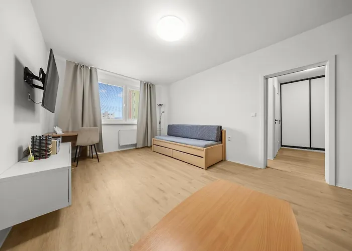Stylish New With Parking Place Appartement